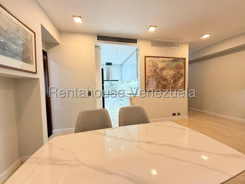 Apartamento (1 Nivel) en Alquiler en La Castellana, Distrito Metropolitano - 8