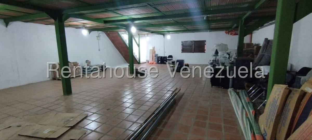 Comercial (Edificio) en Alquiler en Petare, Distrito Metropolitano - 13