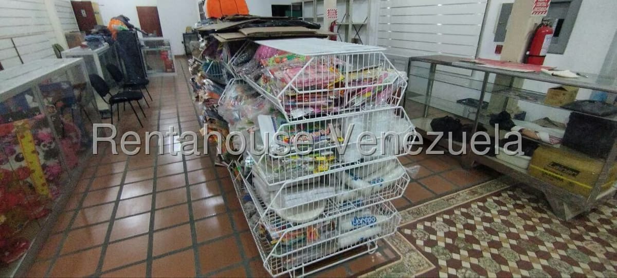 Comercial (Edificio) en Alquiler en Petare, Distrito Metropolitano - 3
