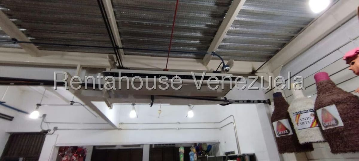 Comercial (Edificio) en Alquiler en Petare, Distrito Metropolitano - 6