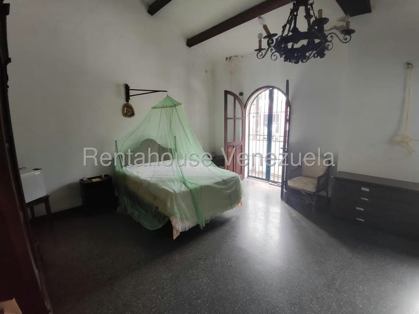 Casa (Duplex) en Venta en La Florida, Distrito Metropolitano - 32