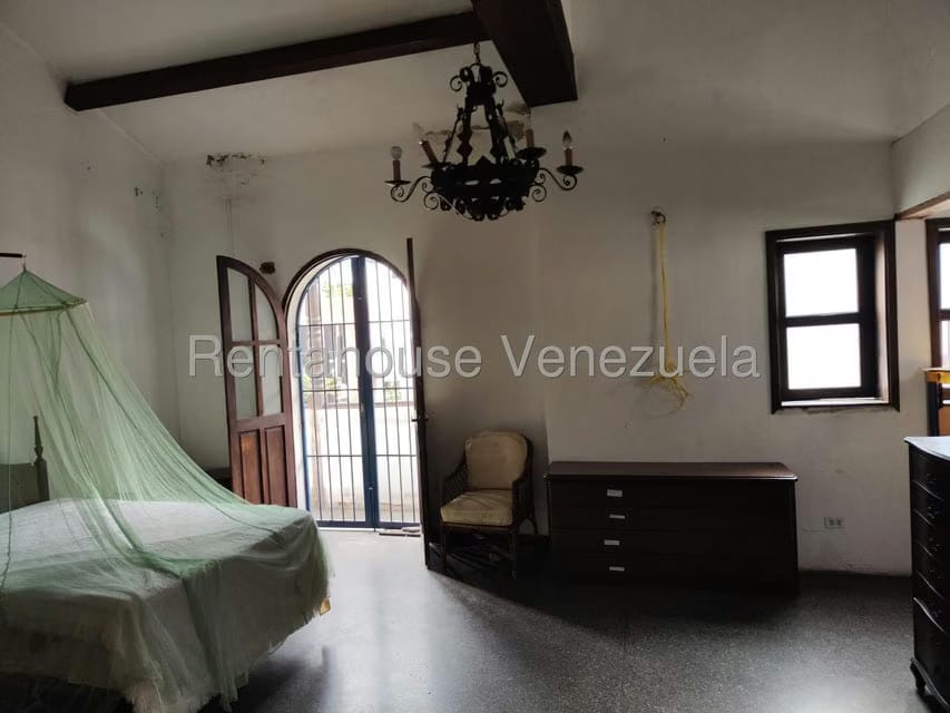 Casa (Duplex) en Venta en La Florida, Distrito Metropolitano - 33