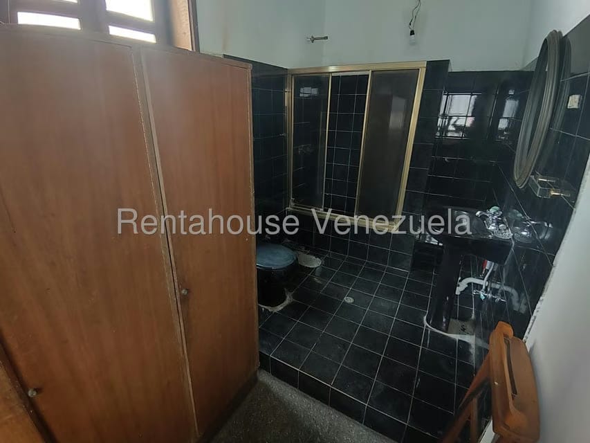 Casa (Duplex) en Venta en La Florida, Distrito Metropolitano - 34