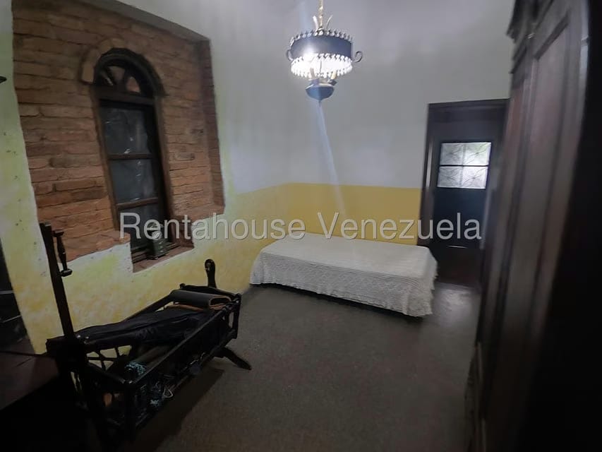 Casa (Duplex) en Venta en La Florida, Distrito Metropolitano - 38
