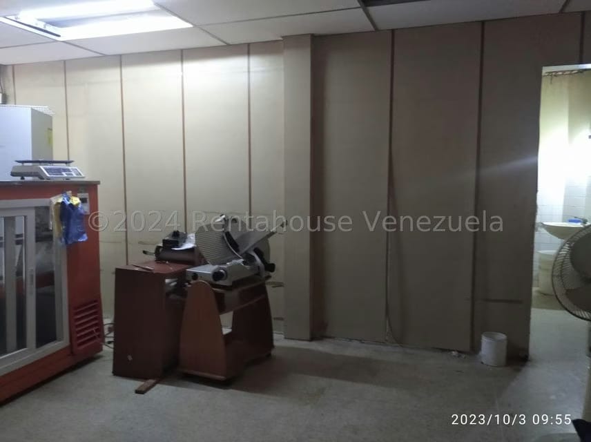 Comercial (Local Comercial) en Alquiler en El Paraiso, Distrito Metropolitano - 14