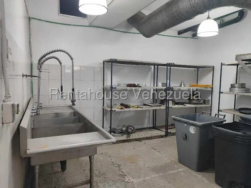 Comercial (Industrial) en Alquiler en La Urbina, Distrito Metropolitano - 14