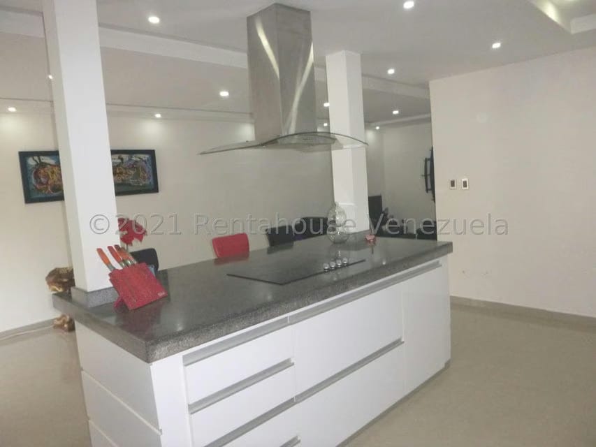 Casa (Duplex) en Venta en Club de Campo, Miranda - 2