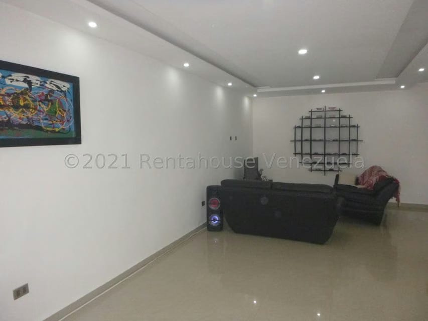 Casa (Duplex) en Venta en Club de Campo, Miranda - 7