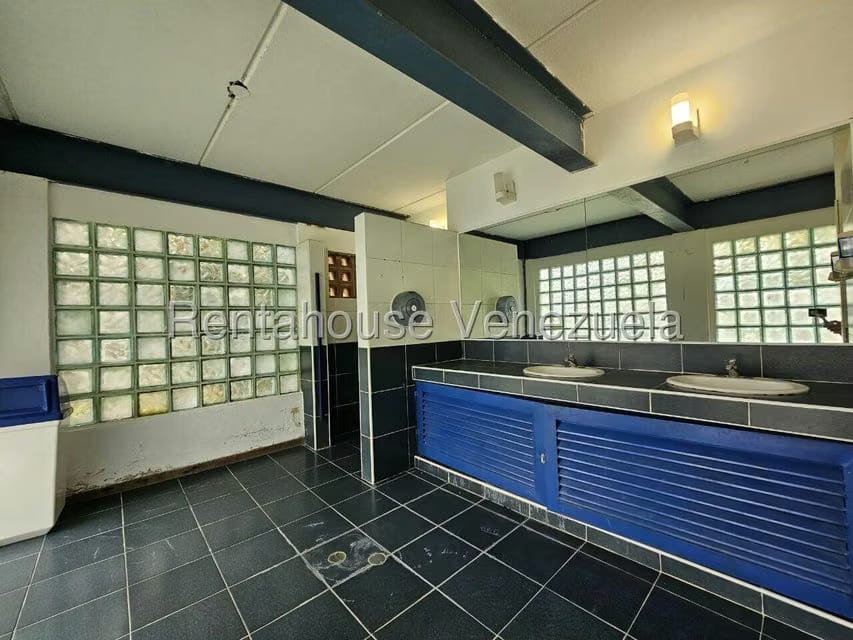 Comercial (Edificio) en Venta en Caicaguana, Distrito Metropolitano - 13