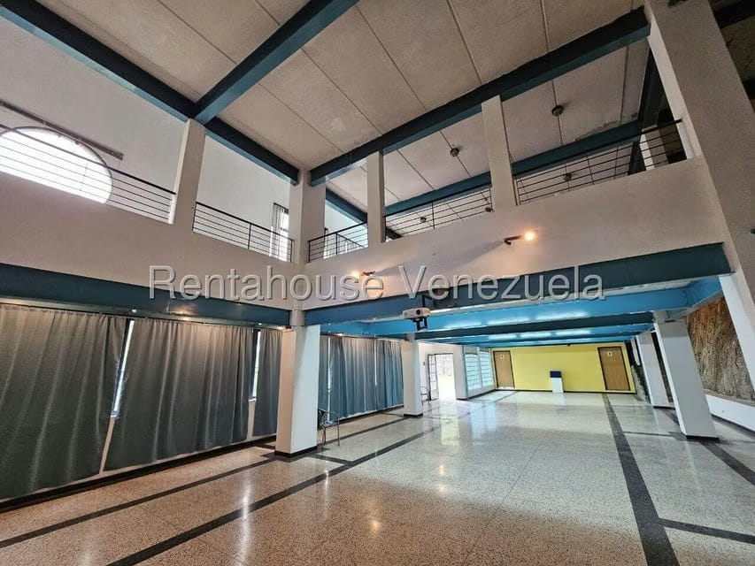Comercial (Edificio) en Venta en Caicaguana, Distrito Metropolitano - 14