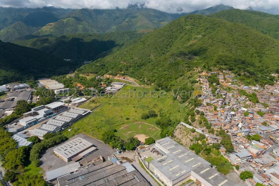 Terreno (Industrial) en Venta en La Guairita, Miranda - 16
