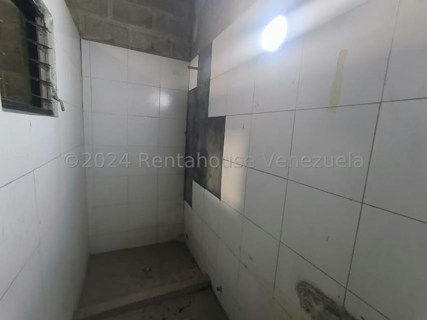 Comercial (Local Comercial) en Venta en La Encrucijada, Aragua - 13