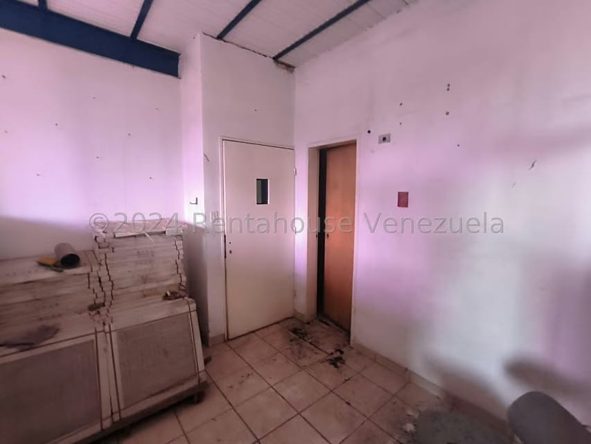 Comercial (Local Comercial) en Venta en La Encrucijada, Aragua - 16