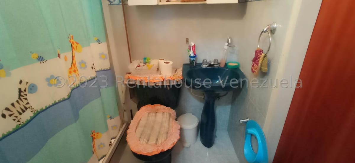 Casa (Multipes Niveles) en Venta en Centro, Lara - 24