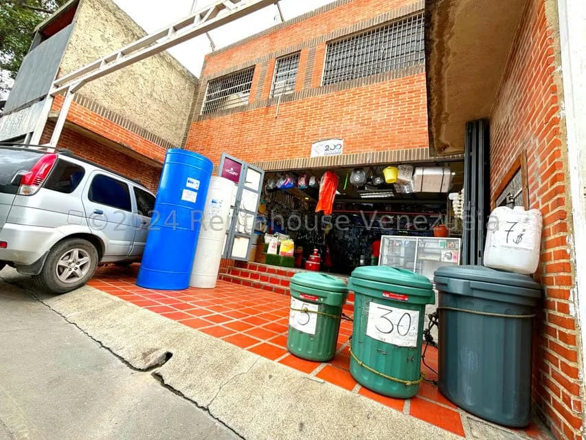 Comercial (Local Comercial) en Venta en Los Rosales, Distrito Metropolitano - 3