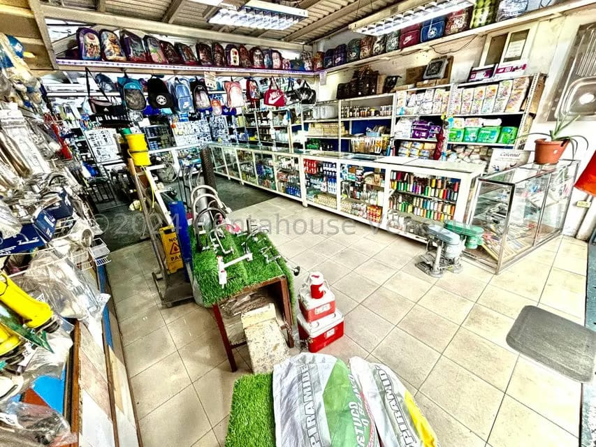 Comercial (Local Comercial) en Venta en Los Rosales, Distrito Metropolitano - 5