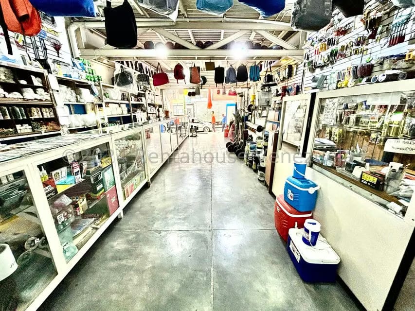 Comercial (Local Comercial) en Venta en Los Rosales, Distrito Metropolitano - 6