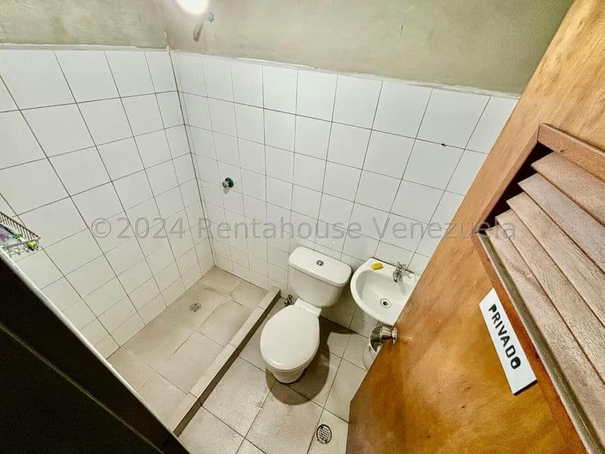 Comercial (Local Comercial) en Venta en Los Rosales, Distrito Metropolitano - 10