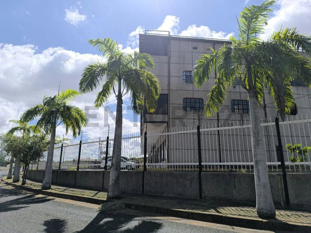 oficina o local en alquiler Puerto Ordaz, Los Pinos Avenida principal - 8