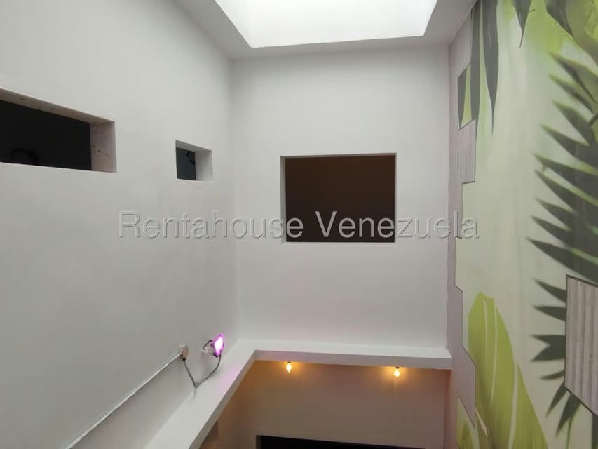 Comercial (Local Comercial) en Venta en San Bernardino, Distrito Metropolitano - 12