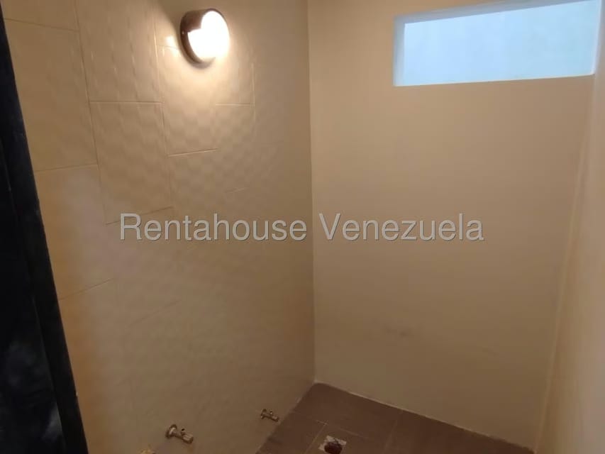 Comercial (Local Comercial) en Venta en San Bernardino, Distrito Metropolitano - 38