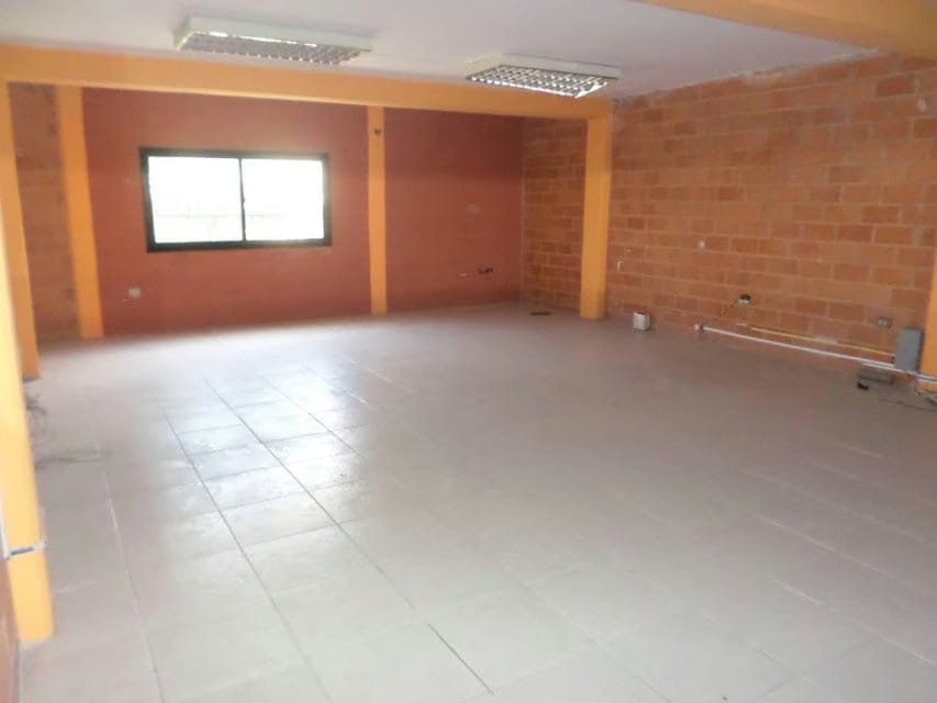 Comercial (Galpon - Deposito) en Venta en Centro, Aragua - 23