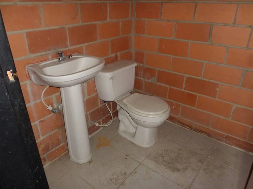 Comercial (Galpon - Deposito) en Venta en Centro, Aragua - 25