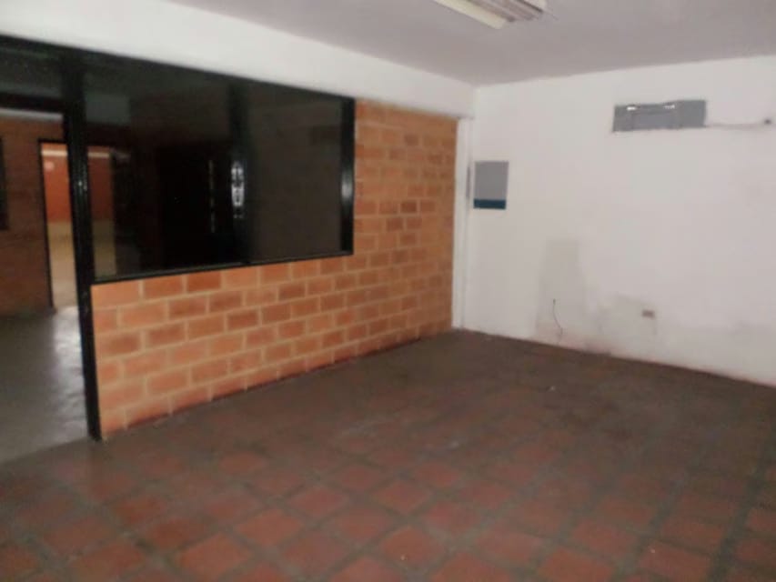 Comercial (Galpon - Deposito) en Venta en Centro, Aragua - 6