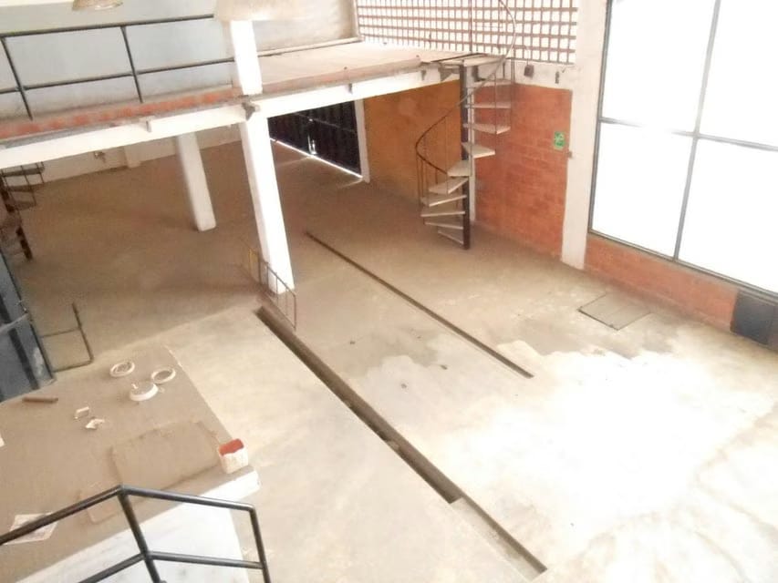 Comercial (Galpon - Deposito) en Venta en Centro, Aragua - 71