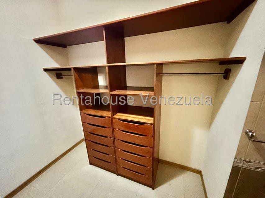 Apartamento (1 Nivel) en Venta en Del Este, Lara - 21