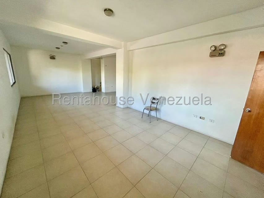 Apartamento (1 Nivel) en Venta en Del Este, Lara - 31