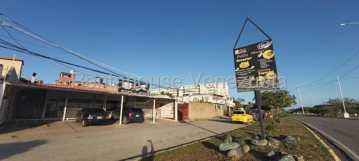 Comercial (Local Comercial) en Venta en Playa Moreno, Nueva Esparta - 2