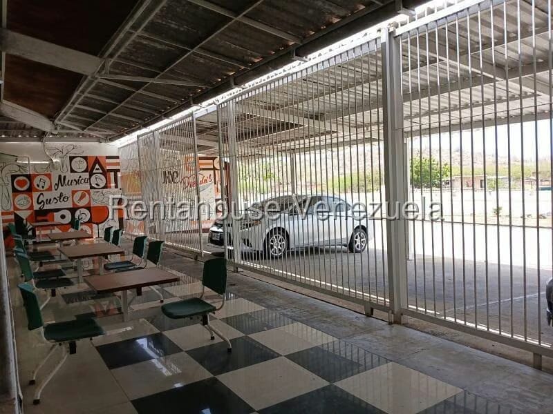 Comercial (Local Comercial) en Venta en Playa Moreno, Nueva Esparta - 16