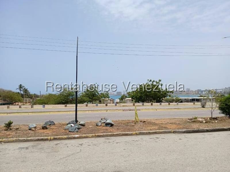 Comercial (Local Comercial) en Venta en Playa Moreno, Nueva Esparta - 26