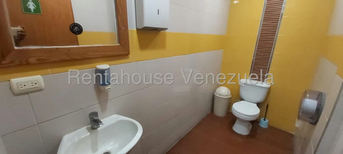 Comercial (Local Comercial) en Venta en Playa Moreno, Nueva Esparta - 10