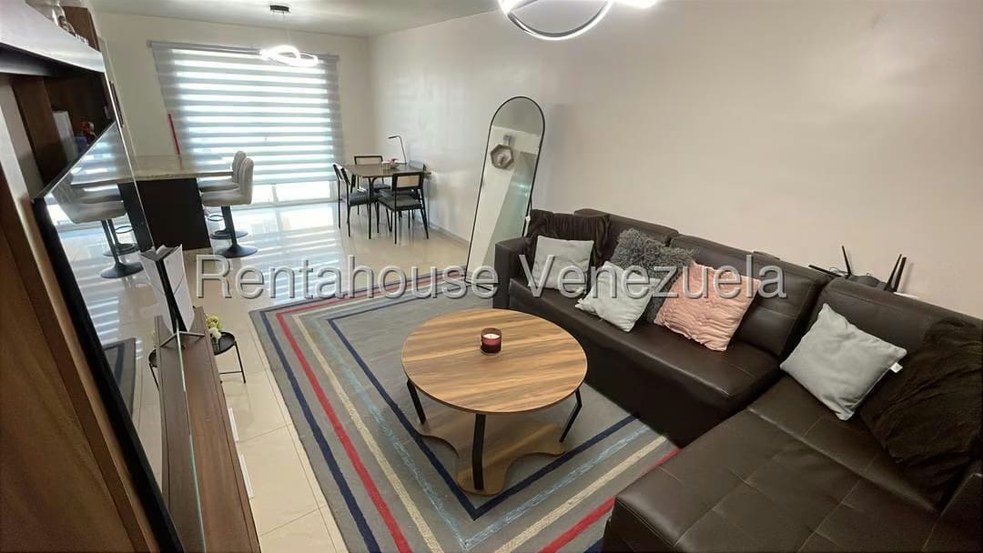 Apartamento (1 Nivel) en Venta en Sabanamar, Nueva Esparta - 2