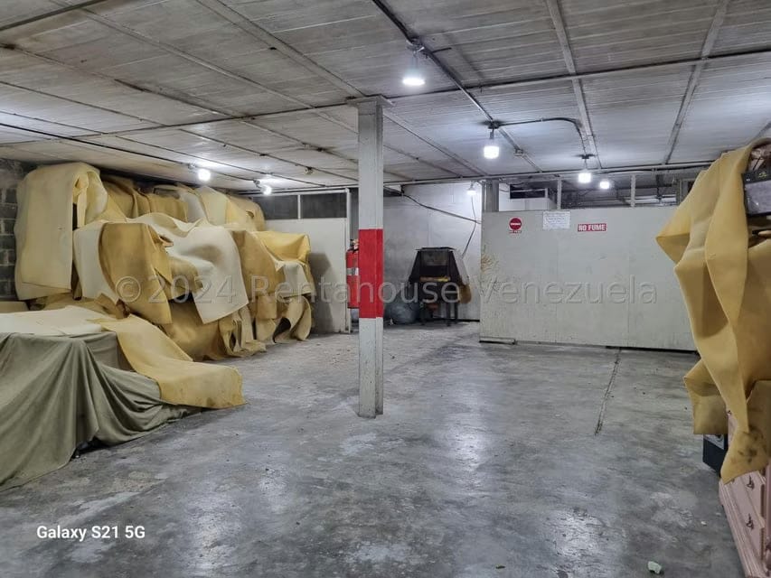 Comercial (Local Comercial) en Venta en Los Rosales, Distrito Metropolitano - 12