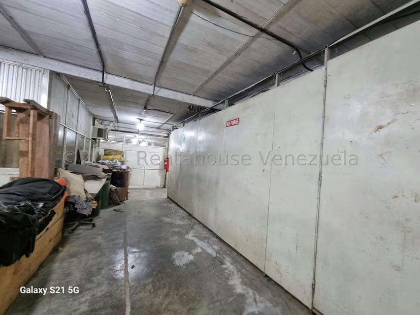 Comercial (Local Comercial) en Venta en Los Rosales, Distrito Metropolitano - 24