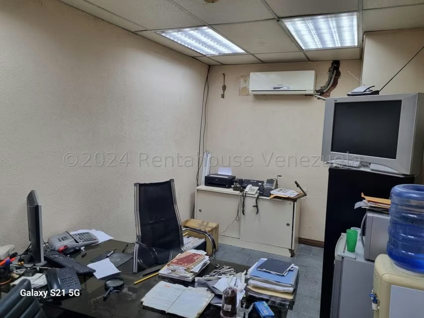 Comercial (Local Comercial) en Venta en Los Rosales, Distrito Metropolitano - 36
