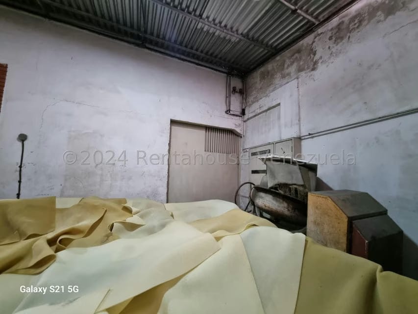Comercial (Local Comercial) en Venta en Los Rosales, Distrito Metropolitano - 46