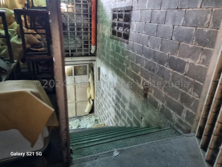 Comercial (Local Comercial) en Venta en Los Rosales, Distrito Metropolitano - 49