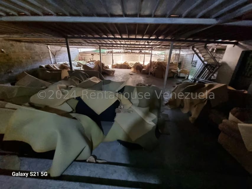Comercial (Local Comercial) en Venta en Los Rosales, Distrito Metropolitano - 67