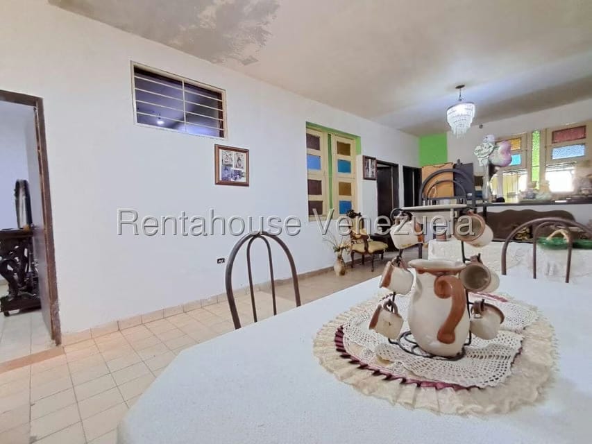 Casa (1 Nivel) en Venta en Parroquia Catedral, Lara - 11