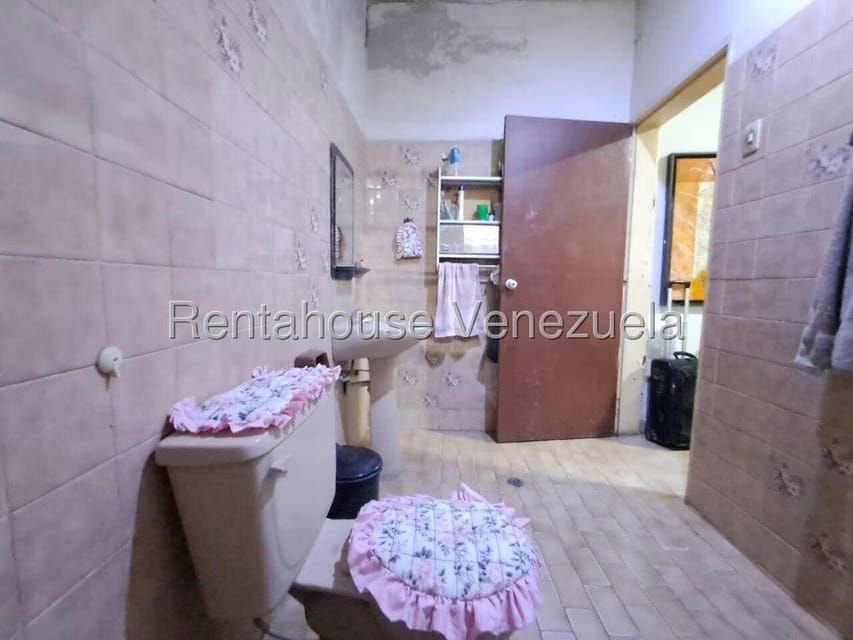 Casa (1 Nivel) en Venta en Parroquia Catedral, Lara - 26