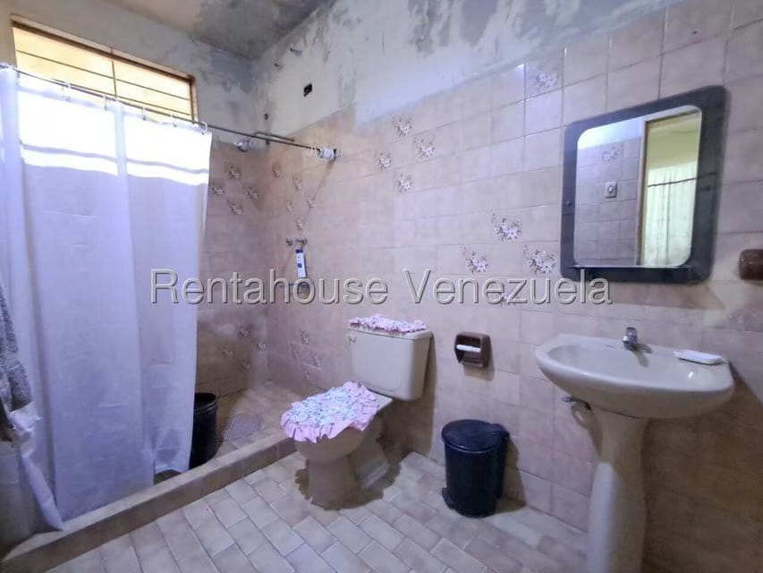 Casa (1 Nivel) en Venta en Parroquia Catedral, Lara - 27