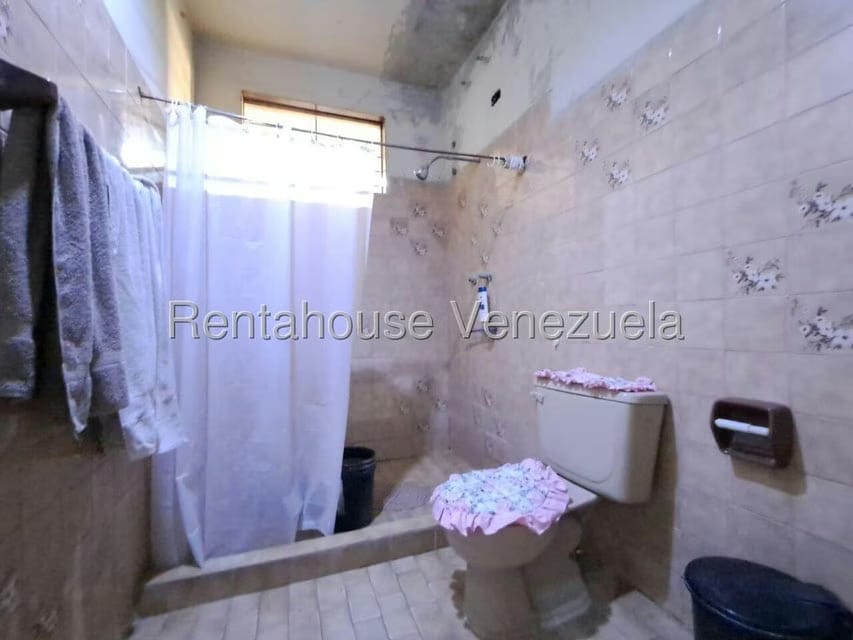 Casa (1 Nivel) en Venta en Parroquia Catedral, Lara - 28