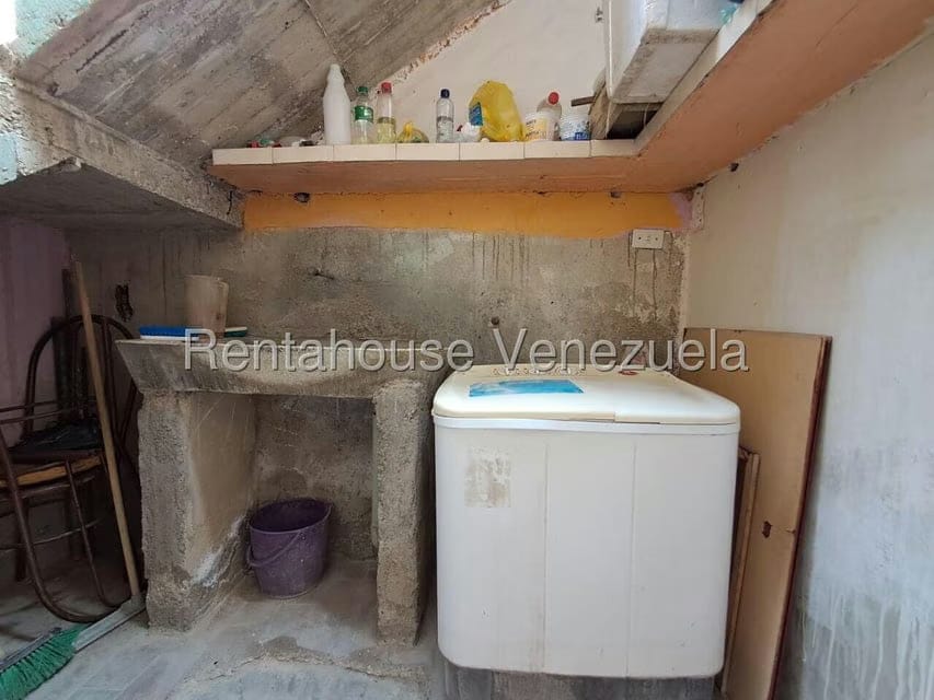 Casa (1 Nivel) en Venta en Parroquia Catedral, Lara - 36
