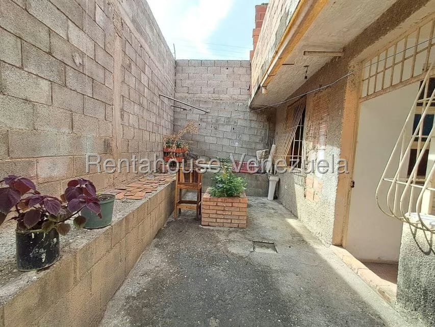 Casa (1 Nivel) en Venta en Parroquia Catedral, Lara - 38