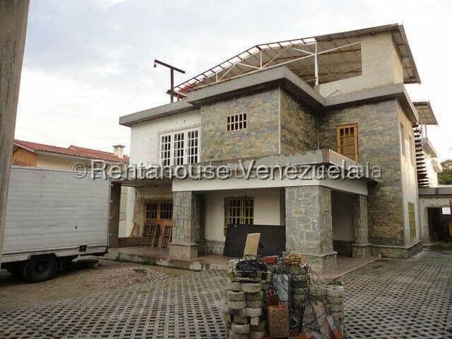 Casa (Multipes Niveles) en Venta en Altamira, Distrito Metropolitano