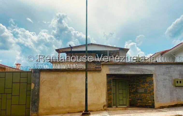 Casa (Multipes Niveles) en Venta en Altamira, Distrito Metropolitano - 2